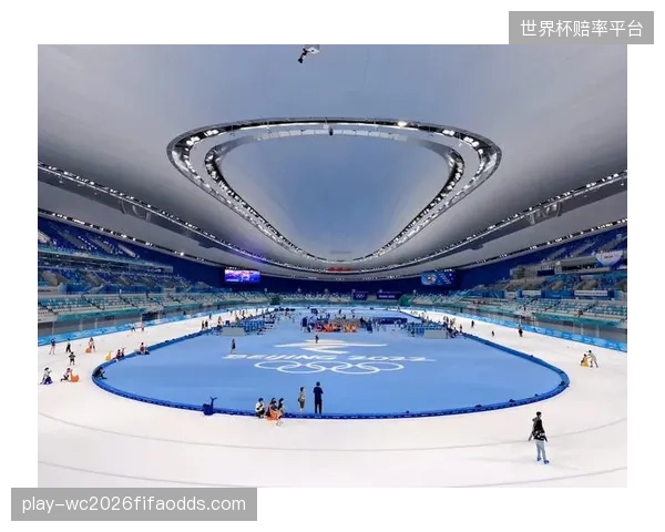 国家速滑馆“冰丝带”通过植入设备健康监测模块，将关键制冰系统的运维预警提前了半年